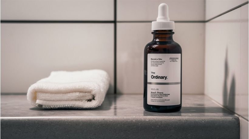 The Ordinary  Aha 30% Bha 2% Peeling Solution