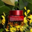 Clarins Super Restorative Day Cream SPF15 50ml1