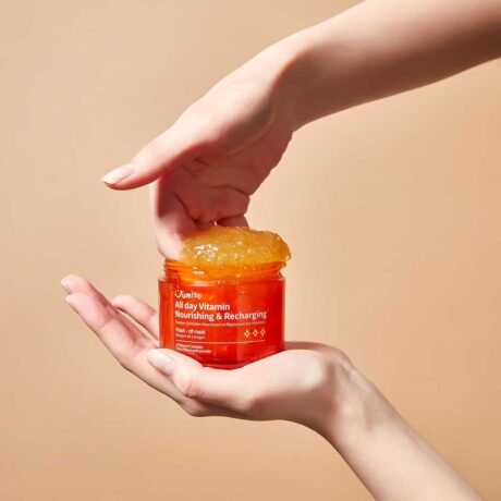All Day Vitamin Nourishing & Recharging Mask 100ml3