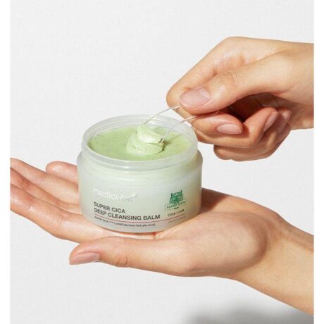 Super Cica Exfoliating Cleansing Balm4