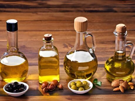 Hair Oil vs Hair Serum: কোনটা আপনার চুলের জন্য সঠিক? 1 Hair Oil vs Hair Serum: কোনটা আপনার চুলের জন্য সঠিক?