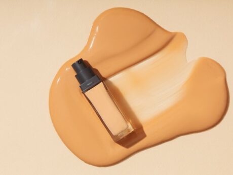 সঠিক ফাউন্ডেশন ও প্রাইমার বেছে নেওয়ার গাইড | Makeup Base Tips 1 সঠিক ফাউন্ডেশন ও প্রাইমার বেছে নেওয়ার গাইড | Makeup Base Tips